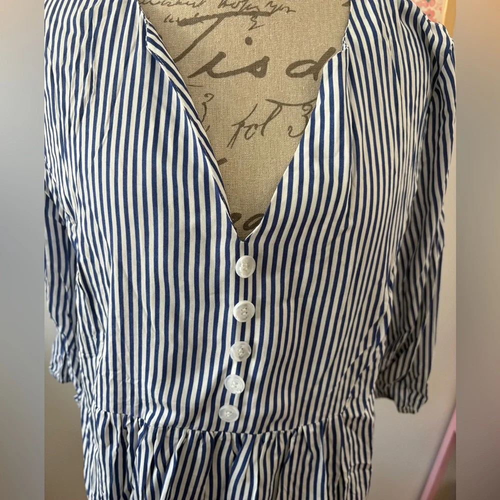 Bloomchic Tunic - Picture 2 of 3